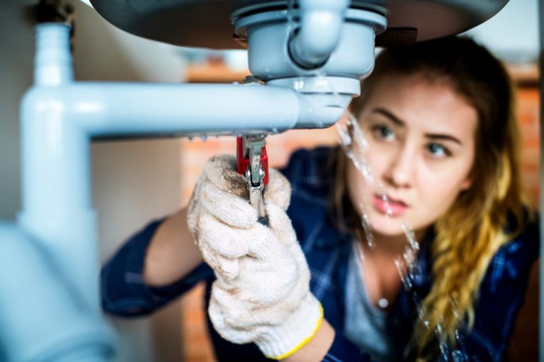 réparer un robinet qui fuit
